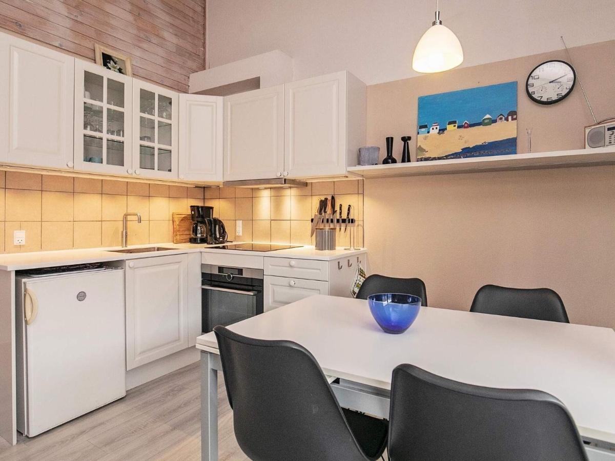 4 Person Holiday Home In R Sk Bing Эрёскёбинг Экстерьер фото